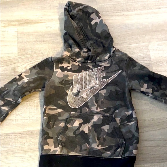 5t nike hoodie